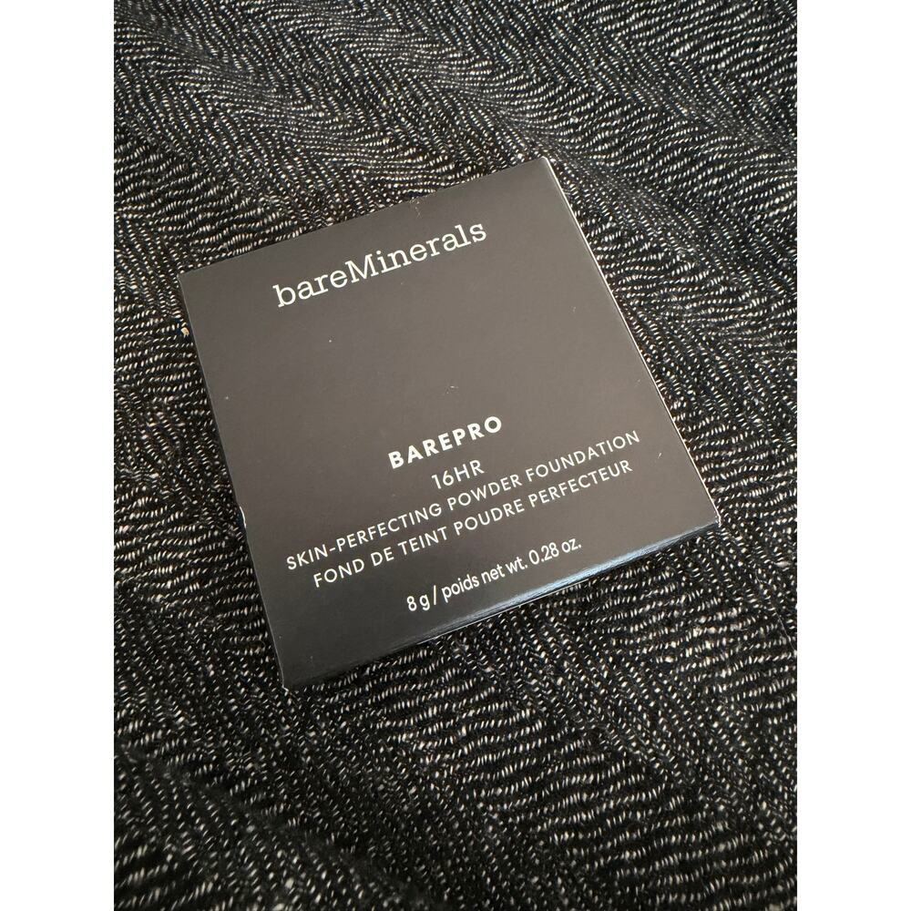 Bareminerals BAREPRO 16HR Skin-Perfecting Powder Foundation deep 55 cool - Picture 5 of 5